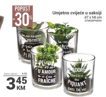 Umjetno cvijeće u saksiji